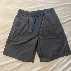 Kirkland hybrid swim shorts size M
